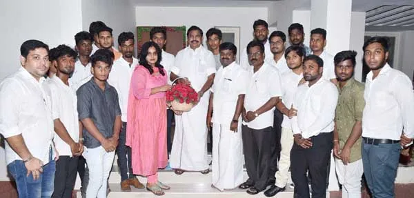Sasi Rekha join aiadmk